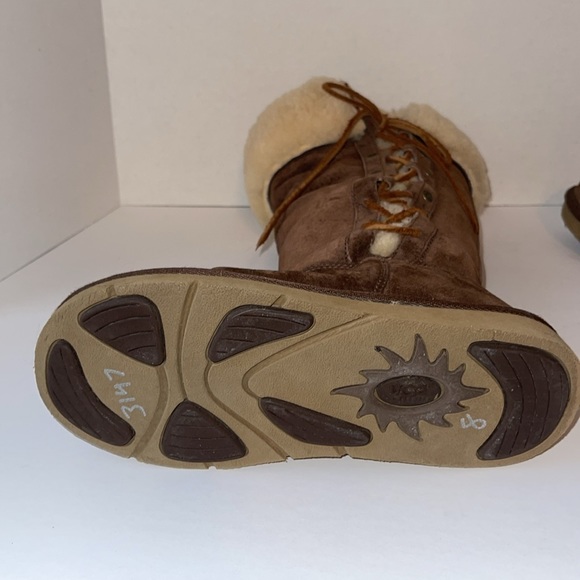 UGG Australia Limited Edition Suede Side Lace Up Boots - Picture 12 of 16